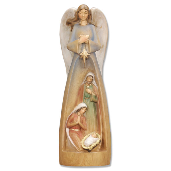The statue of the Holy Family under the gaze of the Archangel of Divine Guardianship inherits the light of faith.